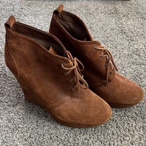 Jessica Simpson Brown Suede Wedge Ankle Booties